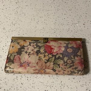 BDG vintage wallet- floral pattern